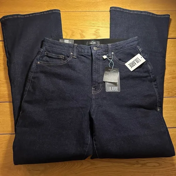 NWT Lularoe dark wash flare jeans 28 - Image 4