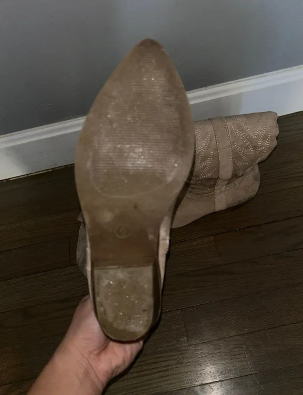 Universal Threads Tan Cowboy Boots - Image 4