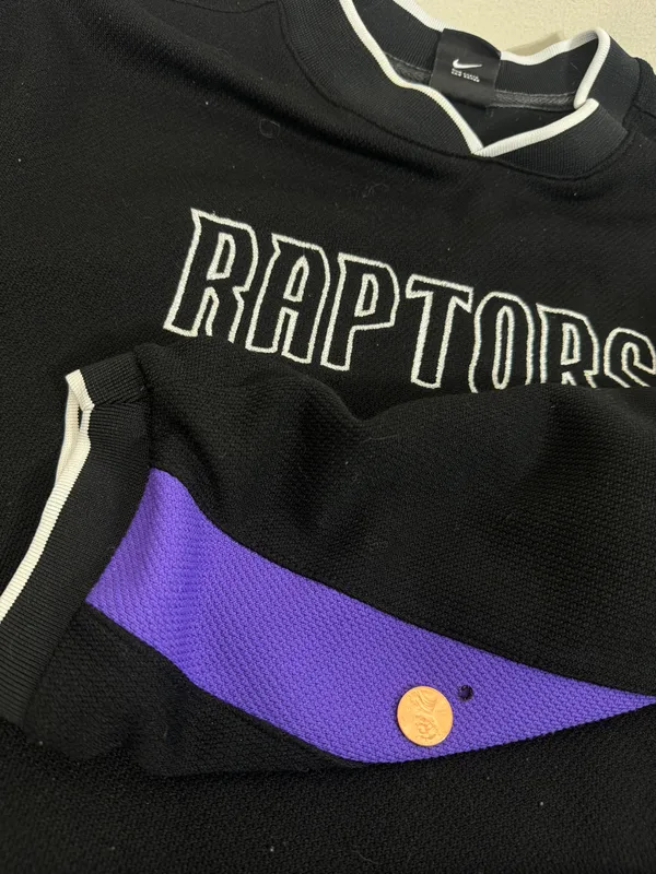 Vintage Toronto Raptors Embroidered Pullover Deadstock Sweatshirt NBA size Medium - Image 6