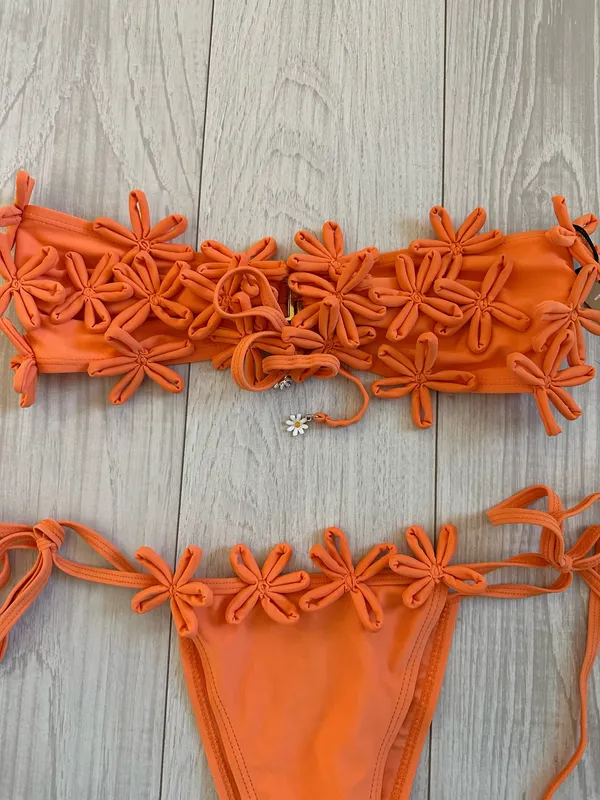 Nasty gal 3D flower bikini - Image 5