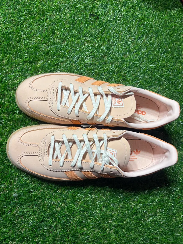 Adidas Handball Spezials unisex style and colors. - Image 4