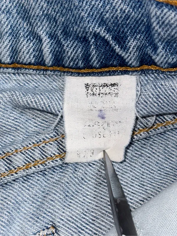 Vintage 90s Levi’s 560 Loose Fit Orange Tab Relaxed Denim Shorts Sz 28 Jorts - Image 5