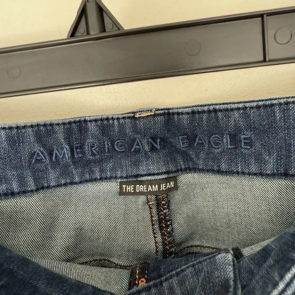 American Eagle Women’s 18 Regular Curvy High Rise Jegging Jeans - Image 3