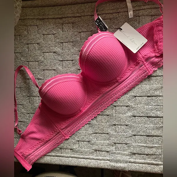 Pink Lace Bra Top Size 34C - Image 9