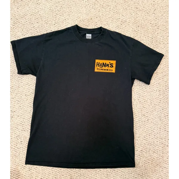 Gildan Hanks Grille and Bar McGaheysville VA Pig Graphic T-Shirt Black Medium - Image 3