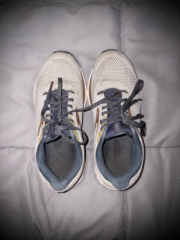 Brooks Women's Revel 3 Running Shoes Sz 6.5 - Image 7
