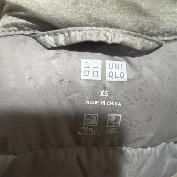 Uniqlo Ultra Light Down Puffer Vest Womens XS Gray Full Zip Packable - Image 7