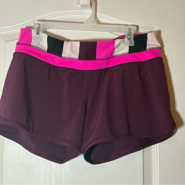 Lululemon Groovy Run Short Plum / Raspberry Glo Light / Pow Stripe. SZ 10 - Image 2