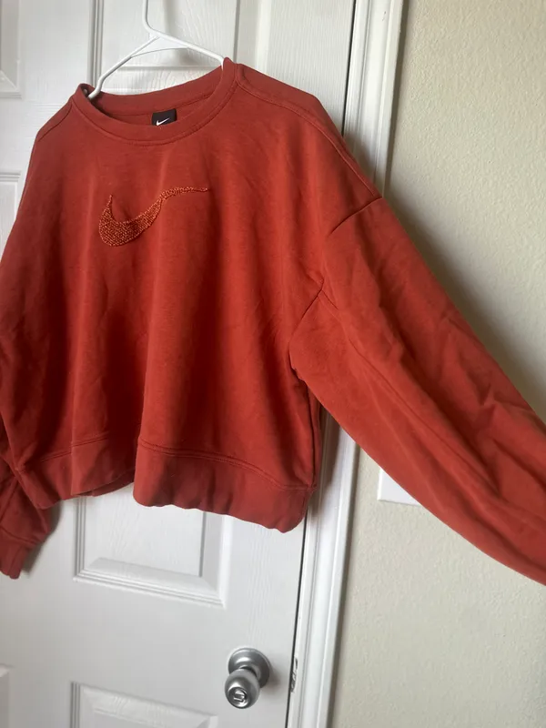 Nike Cropped Sweatshirt - Image 3