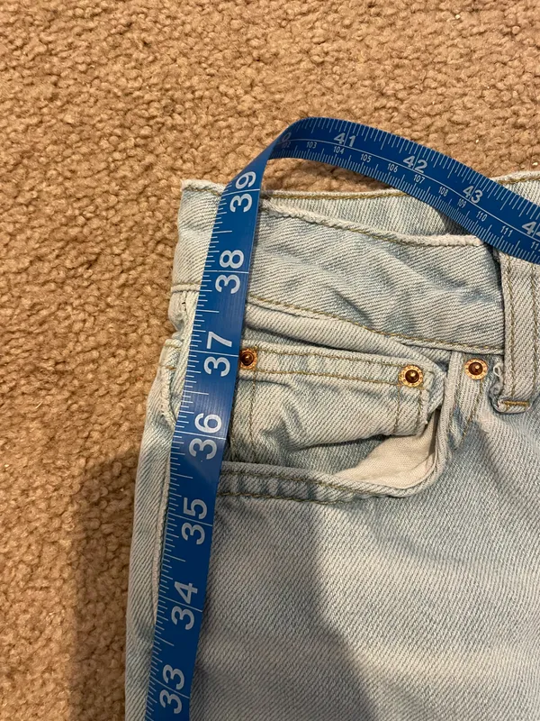 Top Shop light wash Straight Leg Jeans - Image 12