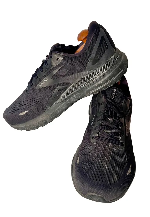 Brooks Mens Adrenaline GTS 23 Men's Size 11.5 Wide 2E Running Shoes 1103912E020 - Image 2