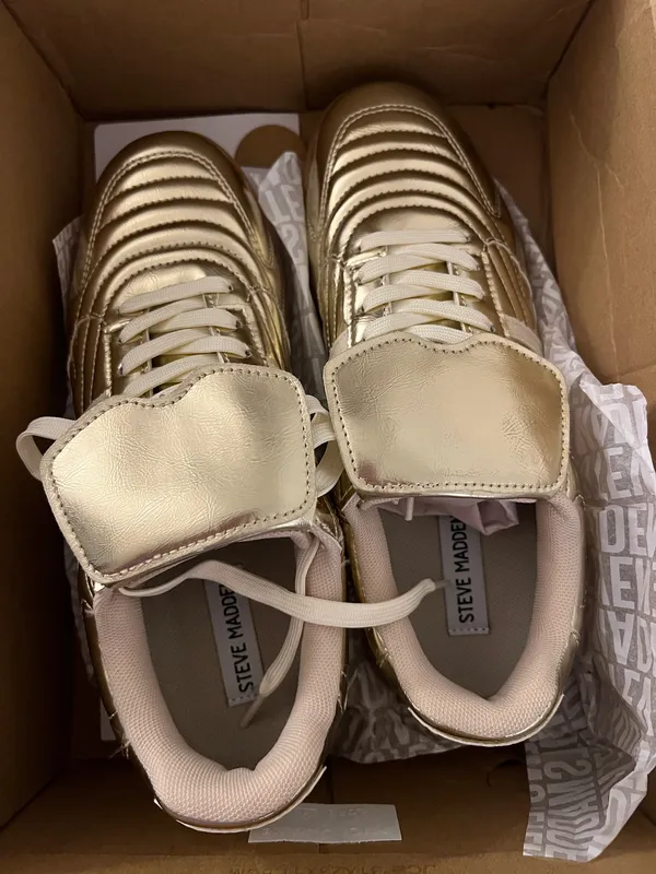 Steve Madden Madrid Sneakers Gold Metallic - Image 7