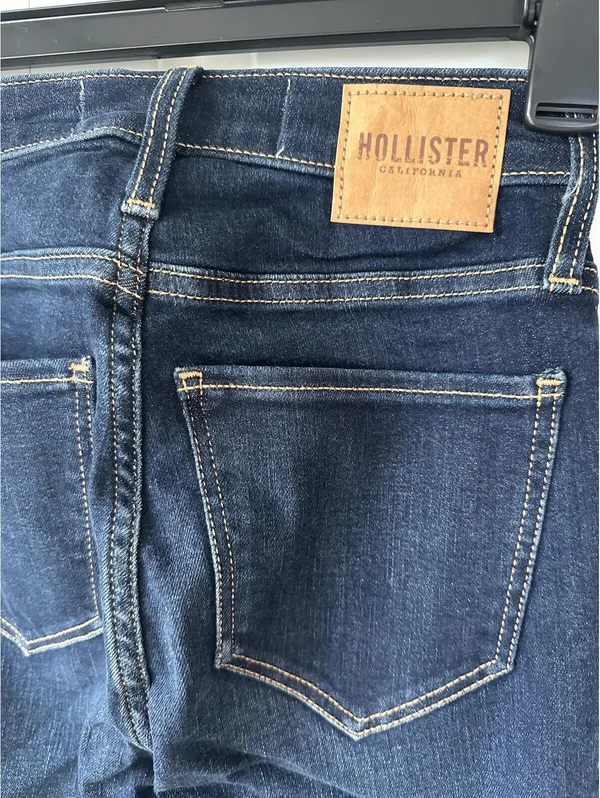 Hollister Short Curvy High-Rise Dark Wash Flare Jeans NWT Dark Wash Sz 00S / 23W - Image 7