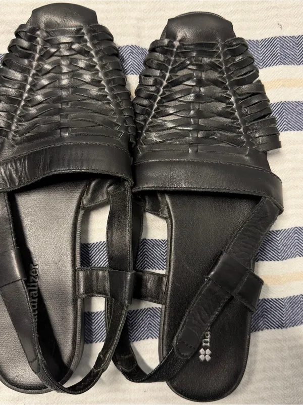 Naturalizer Black Leather Woven Caged Slingback Sandals Size 7.5 M - Image 2
