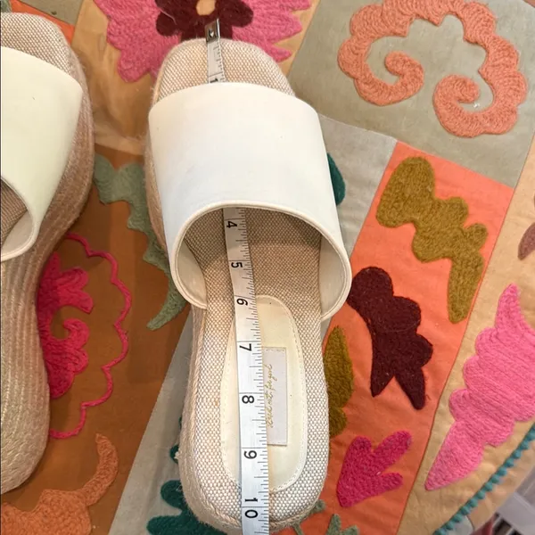Altar'd State Cream Espadrille Platform Shoes size 9 - Image 9