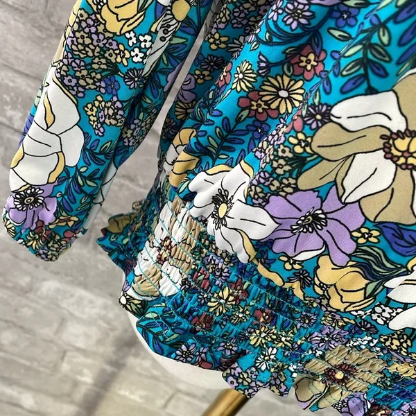 Eclair Floral Button Down Smocked Top Blue Size L - Image 3