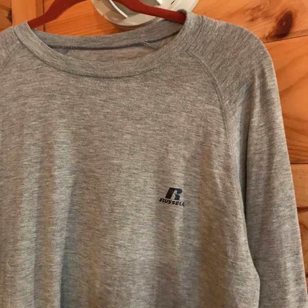 Russell LIGHT GREY THIN ATHLETICS LONG SLEEVE LOGO GRAPHIC TEE TOP - Image 2