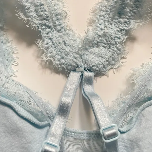 Aerie Eyelash Lace Plunge Bralette‎ Women’s size Medium - Image 9