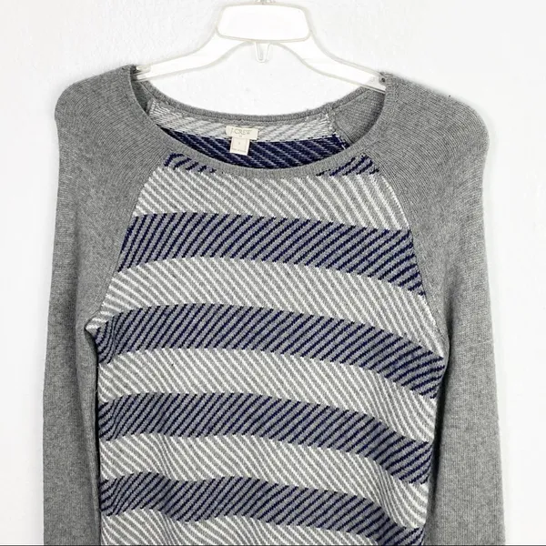 J. CREW FACTORY Gray Striped Merino Wool Blend Long Sleeves Sweater Small Preppy - Image 7