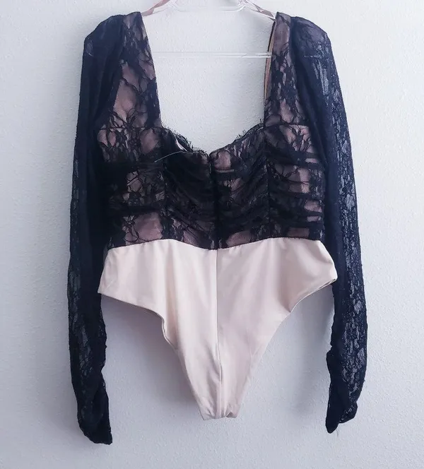 Lace Hart Thong Bodysuit Long Sleeve - Image 5