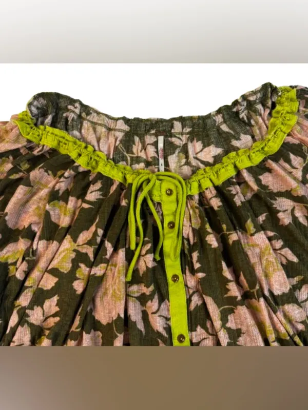 Free People Floral Drawstring V-Neck Crop Top in Olive & Pink - Image 5