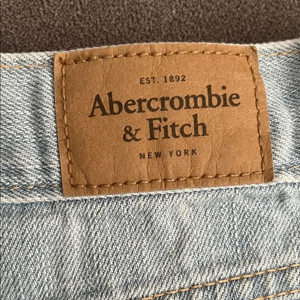 Abercrombie & Fitch Light Blue Denim Shorts used good condition - Image 7
