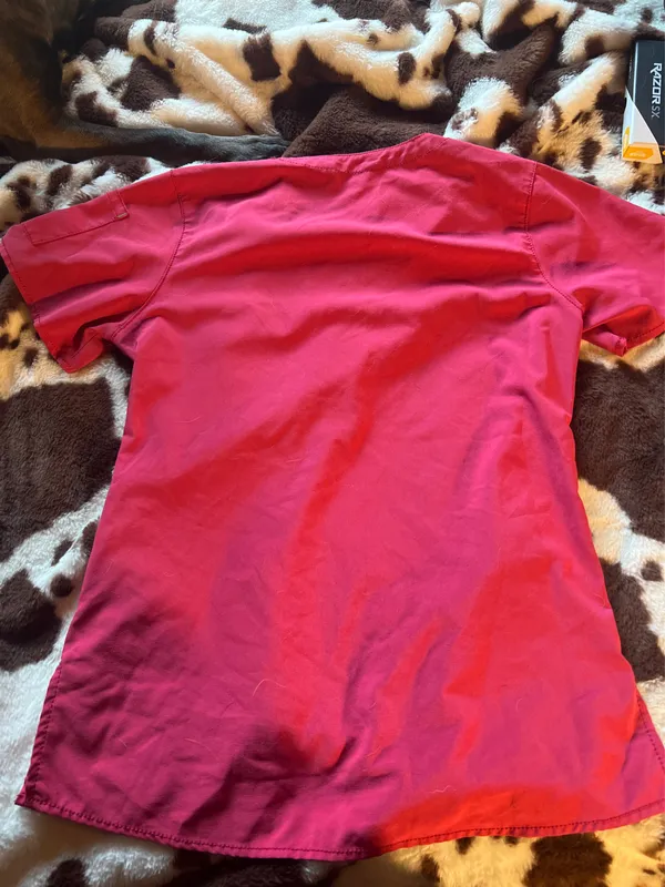 Carhartt Scrub Top - Image 2