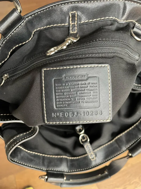 Vintage COACH HAMPTONS BLACK SIGNATURE C PYTHON STRIPE TOTE Big Logo - Image 14
