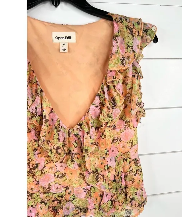 One Edit Nordstrom Floral Ruffle Sleeveless V-Neck Crop Top Blouse Sz XS - Image 4