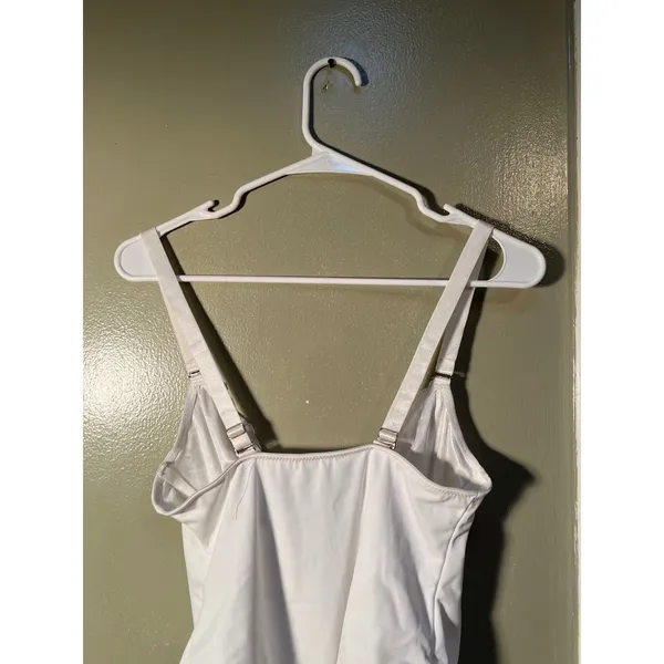 Women's Size Medium Lace Tummy Control Shapewear Bodysuit White Deep V-Neck Low - Image 8