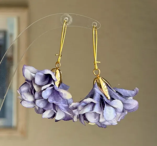 Handmade fairy cute flower unique style dangle earrings💜 - Image 2