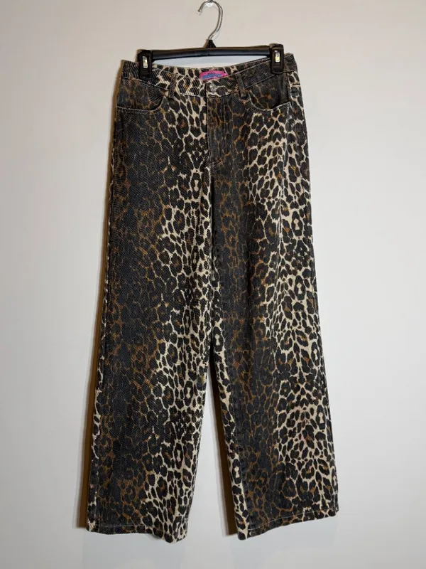 Edikted Leopard Printed Low Rise Baggy Jeans Women's XS Festival Fun Bold Trendy - Image 5
