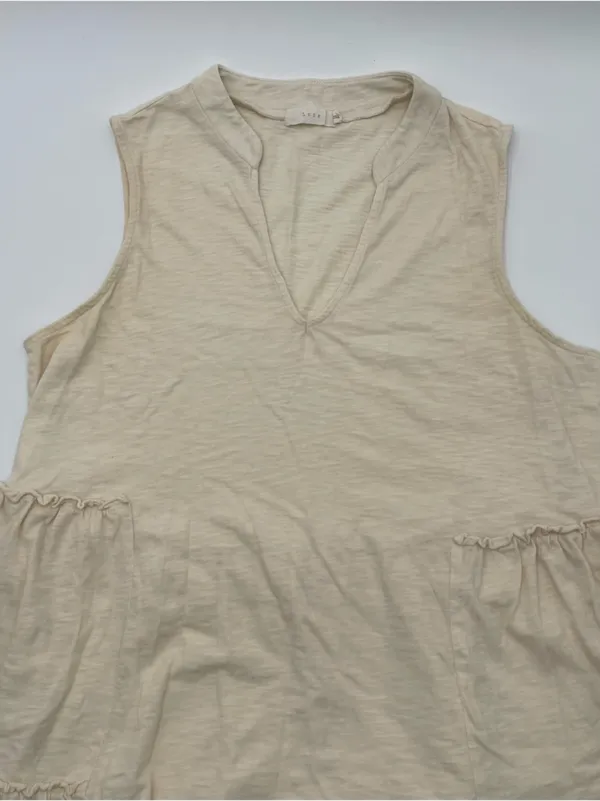 LUSH Sleeveless Notched V-neck Tiered Ruffle Cotton Mini Dress Sz Small Cream - Image 4
