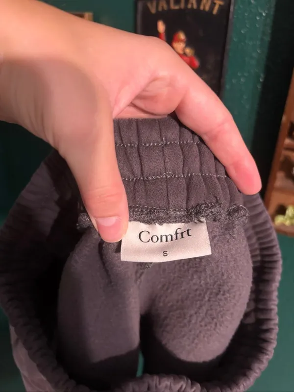 Comfrt Gray Sweat Shorts Sz Small 2.5” - Image 3