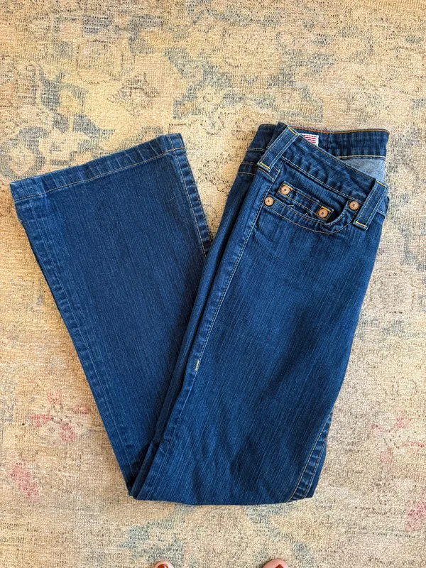 True Religion EUC Dark Blue Bootcut Jeans - Image 3