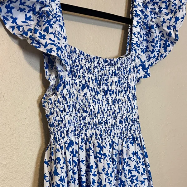 O.P.T. Tuscany‎ Dress Blue and White Floral Size Small - Image 4