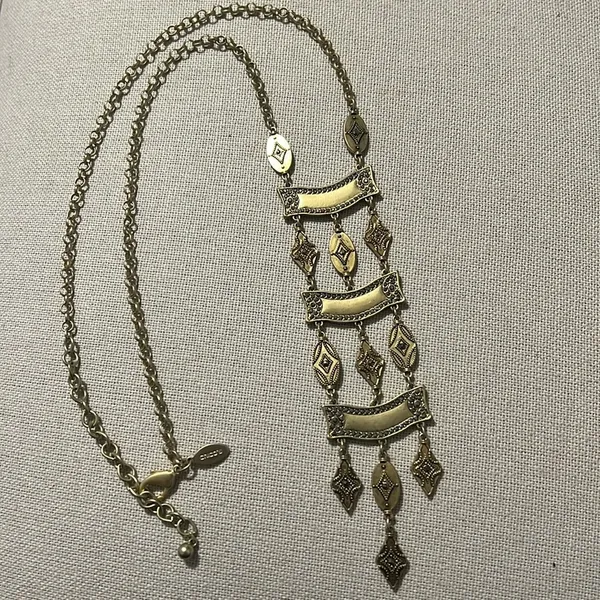 NEW Chico’s Mia Ladder Necklace in Gold , New without Tag SOLD OUT - Image 4