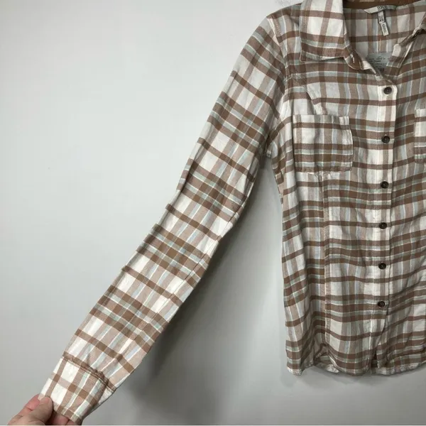 NWT BKE plaid flannel button down shirt‎ size XS - Image 2