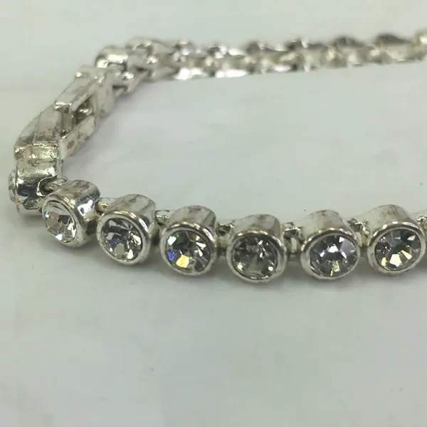 Cubic zirconia tennis bracelet silver tone 7.25” long - Image 8