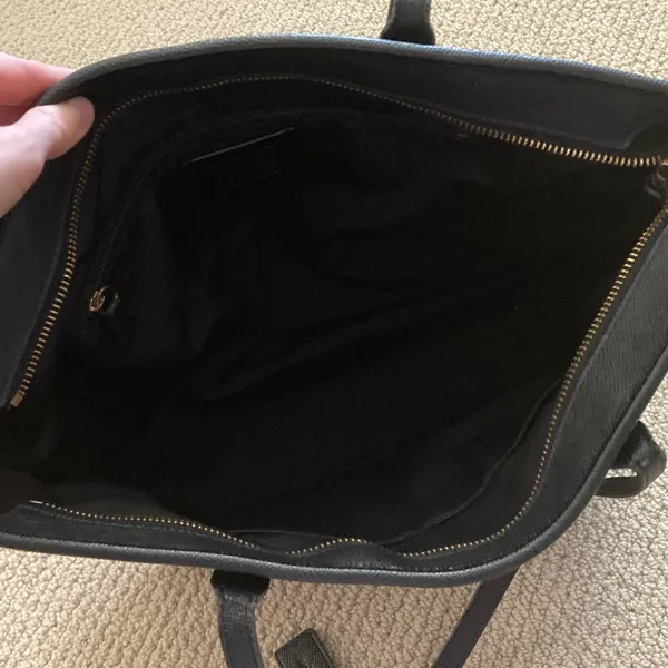 Coach Black Leather Tote Shoulder Bag Zip Top A1978-F58846 Strap Flaw GUC - Image 9
