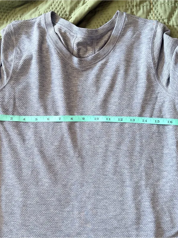 Lululemon Long Distance Short Sleeve Running Shirt Grey Heathered - Image 5