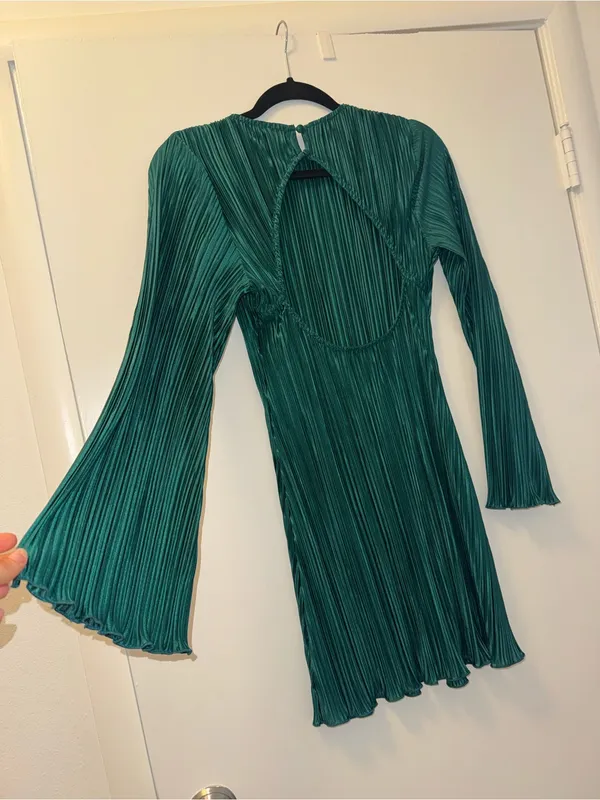 12th Tribe Tate Emerald Plisse Mini Dress - Image 10