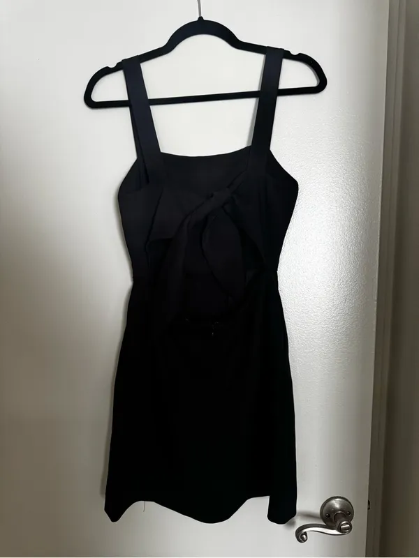 Aritzia Wilfred Aperture Dress - Image 4