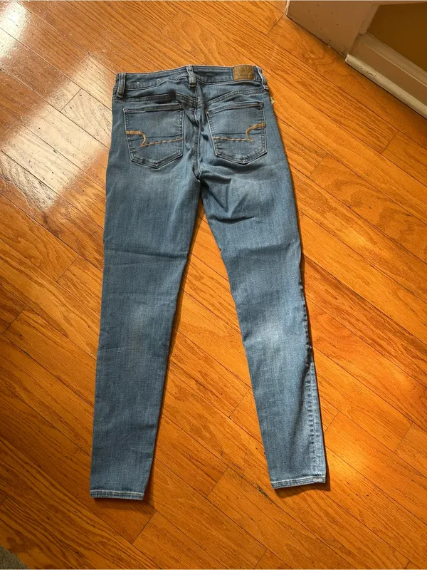 American Eagle Outfitters Medium Blue Skinny Jeans size 4 - Image 3