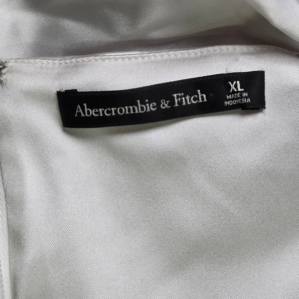 Abercrombie & Fitch Silver Satin Off the Shoulder Puff Sleeve Mini Dress XL‎ - Image 4