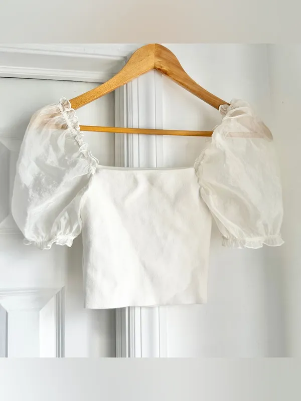 Aritzia Wilfred White Puff Sleeve Square Neck Crop Top - Image 3