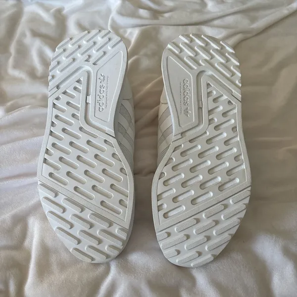Women’s Adidas White/Pink Sneakers - Image 7