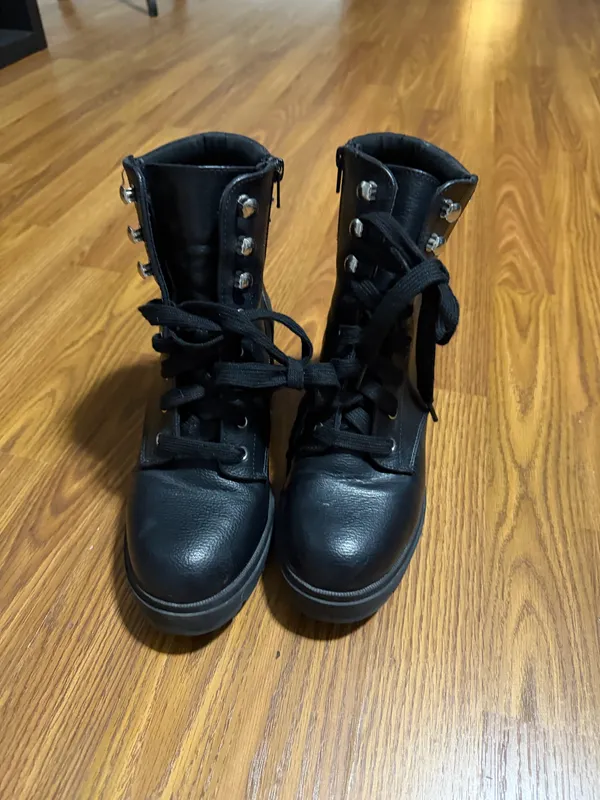 Women's Gothic Y2K Studded Heeled Moto Boots Black Size 9. No Boundaries - Image 2