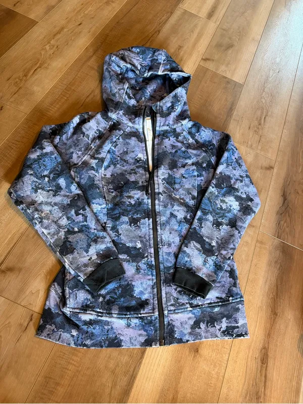 Lululemon Scuba Full Zip Hoodie Screen Camo Multi Size 10 NWOT RARE - Image 8
