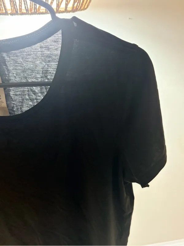 Lululemon Classic Black Women's Short Sleeve Tee - Image 3